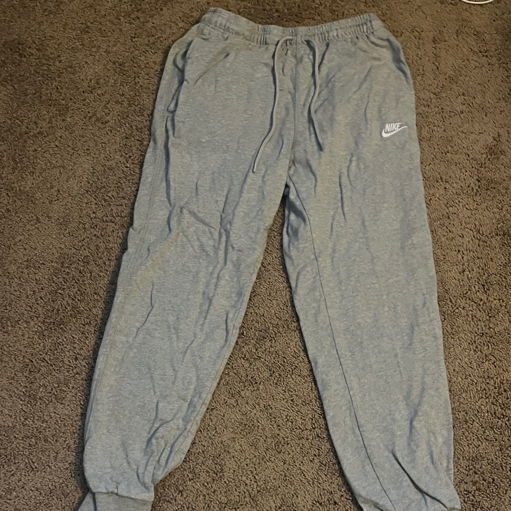 Nike Women’s Light Gray Sweatpants